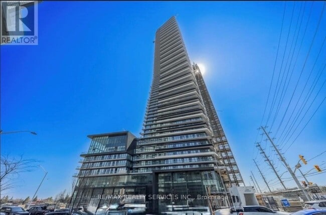 property at 448 Burnhamthorpe Rd W