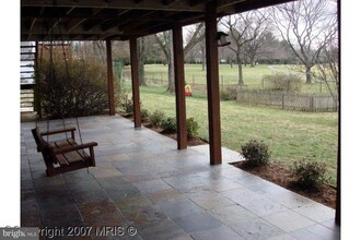 304 Old Court House Rd NE in Vienna, VA - Building Photo - Building Photo