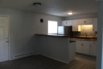 1322 E 7th St in Rifle, CO - Building Photo - Building Photo