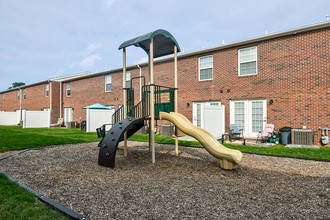 Terrapin Park in Parkersburg, WV - Foto de edificio - Building Photo