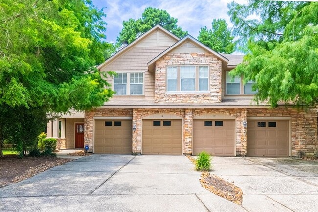 16 Scarlet Woods Ct