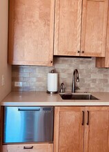 6206 Rockwell St in Oakland, CA - Building Photo - Building Photo