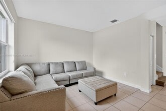 1676 SE 26th Ter in Homestead, FL - Building Photo - Building Photo