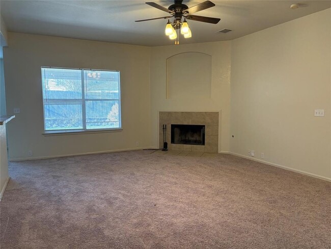 125 Camelia Pkwy in Kyle, TX - Building Photo - Building Photo