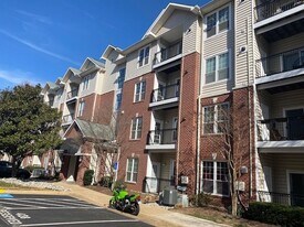 1581 Spring Gate Dr in McLean, VA - Building Photo