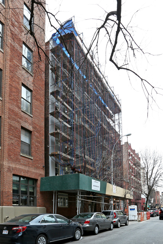 16 Jane St in New York, NY - Foto de edificio - Building Photo