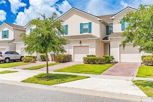 1160 Lakeshore Breeze Pl in Kissimmee, FL - Building Photo