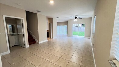 370 NE 34th Ave in Homestead, FL - Building Photo - Building Photo