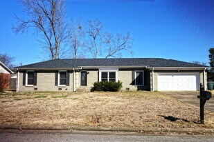 905 Coronado Ave SE in Huntsville, AL - Building Photo