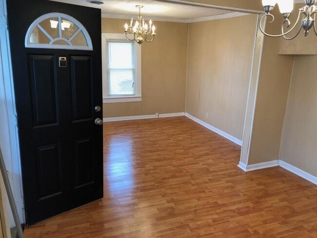 1406 E Fairview Ave in Johnson City, TN - Building Photo - Building Photo