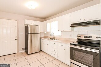 5509 Joeclay Dr in Stone Mountain, GA - Building Photo - Building Photo