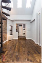 722 10th Ave in New York, NY - Building Photo - Building Photo