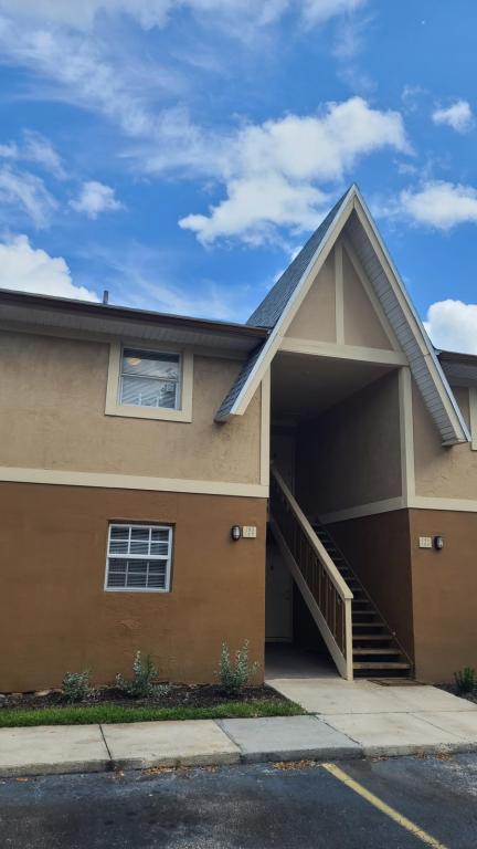 193 Cambridge Ln in Melbourne, FL - Building Photo - Building Photo