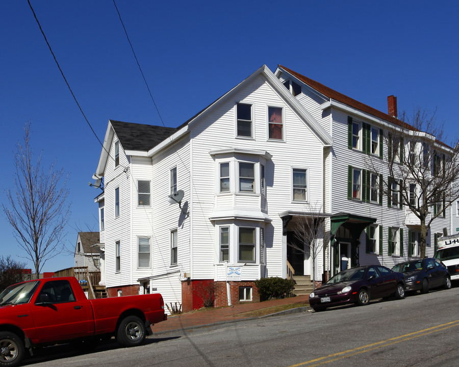 87 Cumberland Ave in Portland, ME - Building Photo