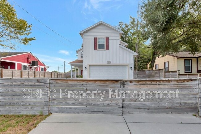 2703 E Surrey Dr in North Charleston, SC - Building Photo - Building Photo