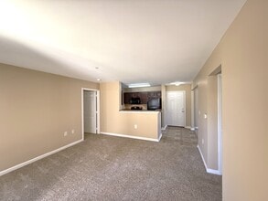 Needmore Place in Clarksville, TN - Foto de edificio - Building Photo