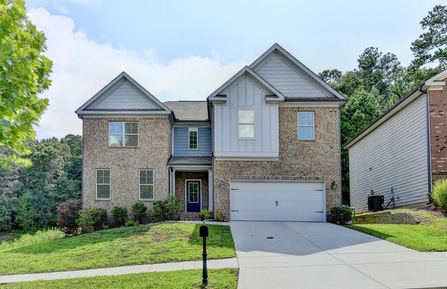 property at 707 Sand Ln SE