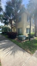 3701 45th Terrace W in Bradenton, FL - Building Photo - Building Photo