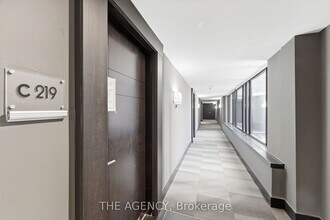 330 Phillip St in Waterloo, ON - Building Photo - Building Photo