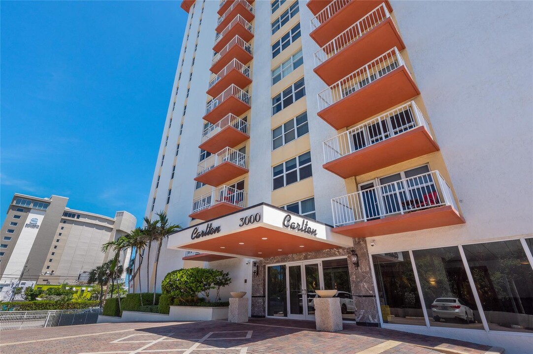 3000 E Sunrise Blvd, Unit #16F in Fort Lauderdale, FL - Foto de edificio