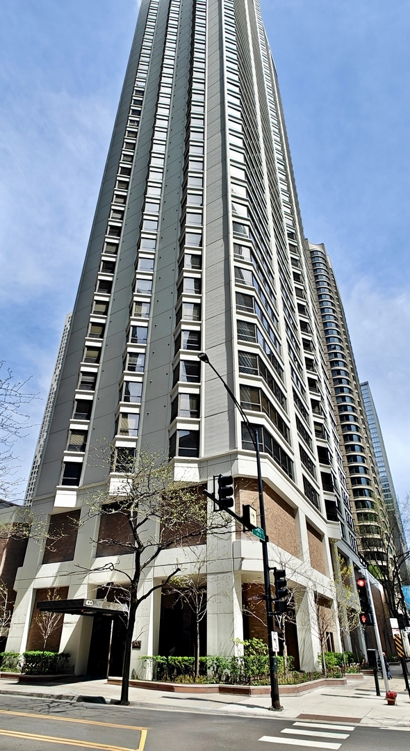 property at 400 E Ohio St