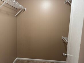 370 Wilmington Dr in Bartlett, IL - Building Photo - Building Photo
