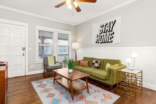 203 W Magnolia Ave, Unit SI ID1496380P in San Antonio, TX - Building Photo