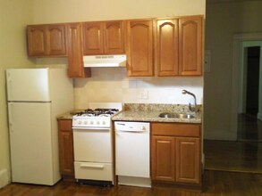 1412 Commonwealth Ave, Unit 3 in Boston, MA - Foto de edificio - Building Photo