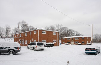 309-321 Martha Ave in Columbus, OH - Building Photo - Building Photo