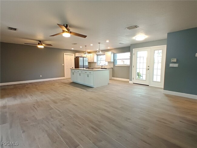 property at 424 Bayshore Dr