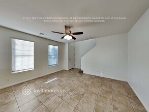 3369 E Liberty Ln in Gilbert, AZ - Foto de edificio - Building Photo