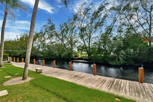 5951 NE 14th Ln, Unit 108N in Fort Lauderdale, FL - Building Photo