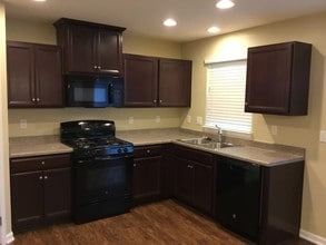 670 Ferguson Ave in Delaware, OH - Building Photo - Building Photo