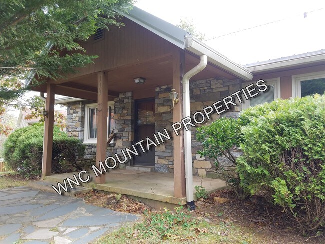 111 Concord Rd in Asheville, NC - Building Photo - Building Photo