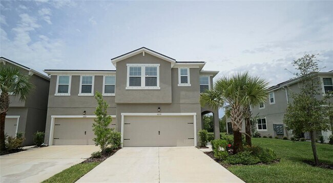 6016 Grand Sonata Ave in Lutz, FL - Foto de edificio - Building Photo