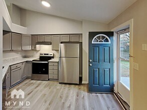 1307 Yorkdale Dr in Charlotte, NC - Building Photo - Building Photo