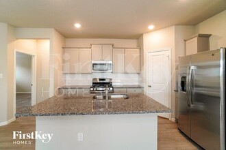 6608 Hatchery Way in San Antonio, TX - Foto de edificio - Building Photo