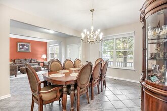 2566 Rourke Dr in Aurora, IL - Building Photo - Building Photo