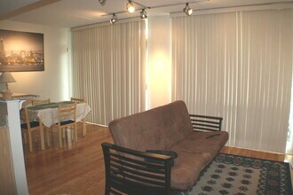 61 W 15th St in Chicago, IL - Building Photo - Building Photo