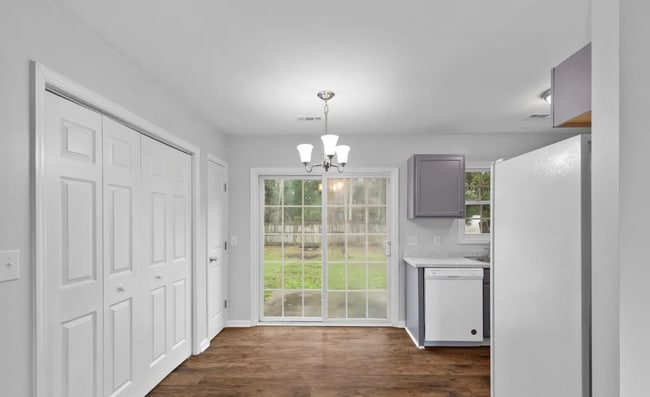 152 Ashbury Park Ln in Richlands, NC - Building Photo - Building Photo