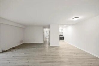 2310 Ewing Ave, Unit 101 in Suitland, MD - Building Photo - Building Photo