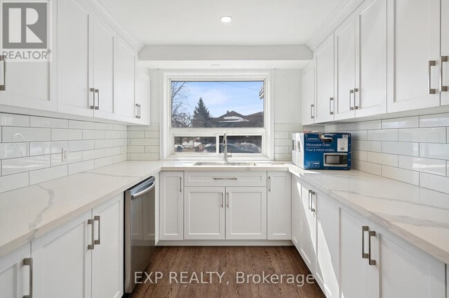 property at 44 Metcalfe St