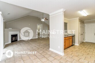 818 White Oak Ln in Matthews, NC - Building Photo - Building Photo