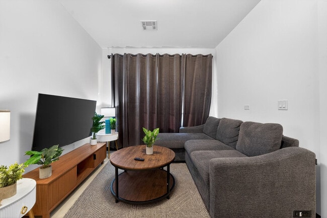 600 Broadway-SI ID1240289P, Unit SI ID1240289P