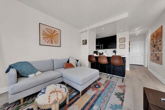 899 Pine St in San Francisco, CA - Building Photo - Building Photo