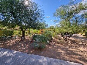 716 N Palo Verde Blvd in Tucson, AZ - Foto de edificio - Building Photo