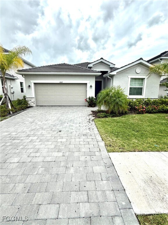 2667 Scarlet Wy in Naples, FL - Building Photo - Building Photo