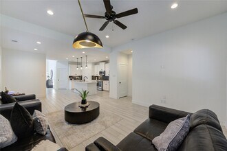 10636 Wild Chives in The Woodlands, TX - Building Photo - Building Photo