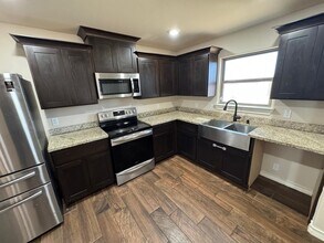 1507 Port Texas Dr in Laredo, TX - Building Photo - Building Photo