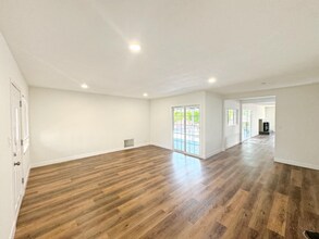 8015 Grove St in Los Angeles, CA - Building Photo - Building Photo